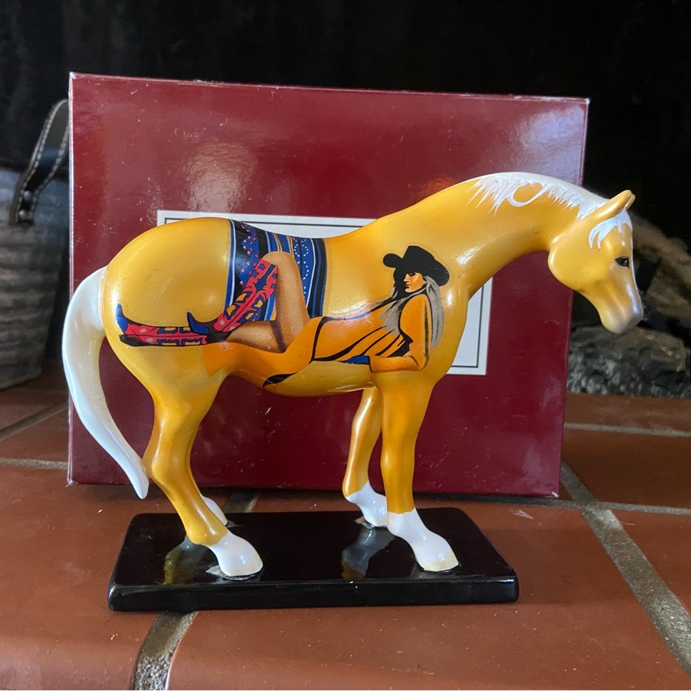 🐴 The Trail of Painted Ponies “Blondes” 🤠